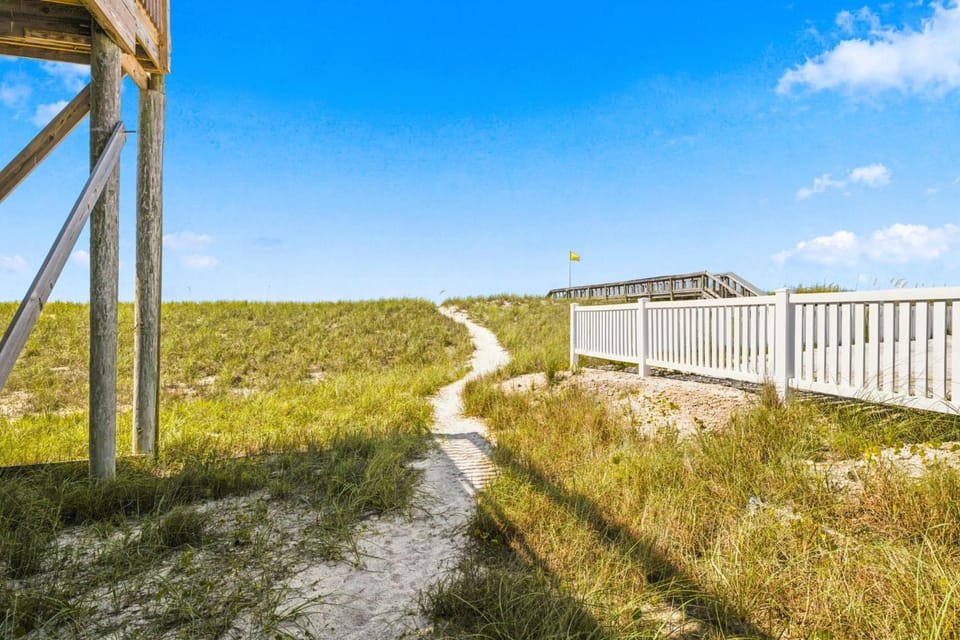 Salty Breeze House in Pensacola Beach