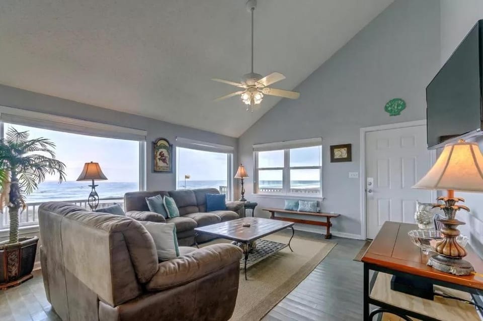 Salty Breeze House in Pensacola Beach