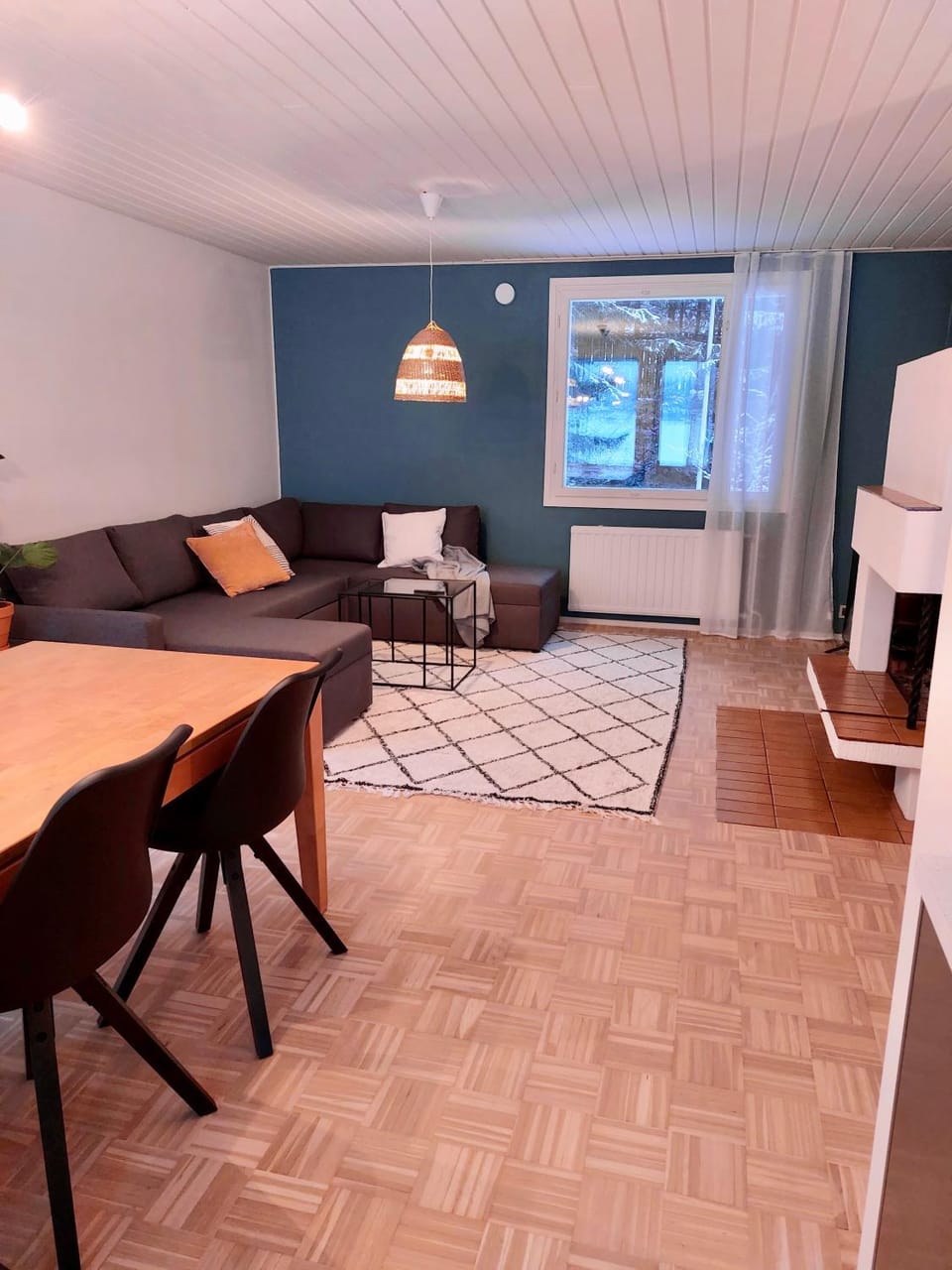 Living room, Seating area
