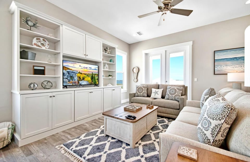 Just Peachy House in Pensacola Beach