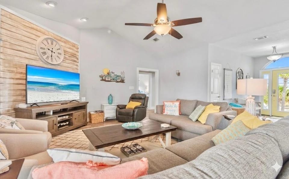 Paradise on White Sands House in Pensacola Beach