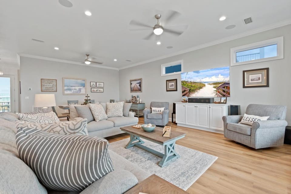 Narrvelous House in Pensacola Beach