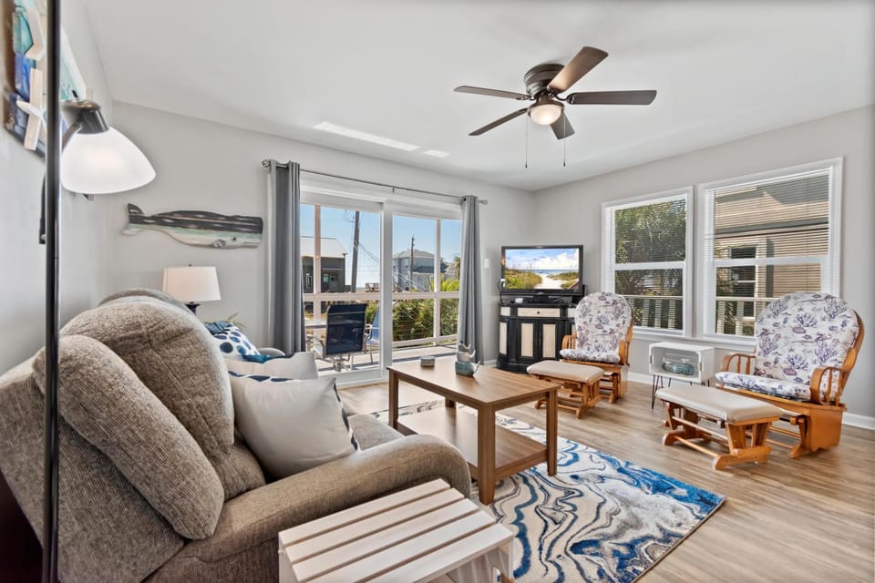 Silver Dolphin House in Pensacola Beach