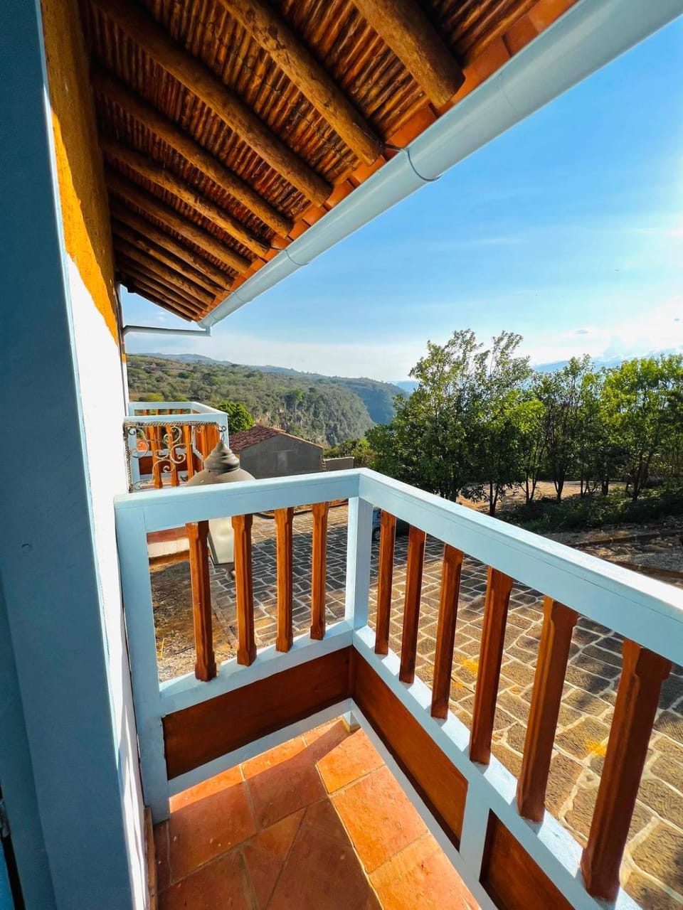Balcony/Terrace, Mountain view