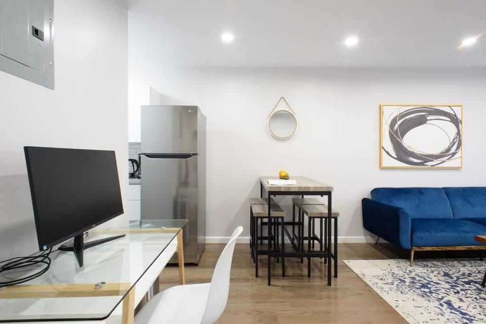 350-2A Prime gramercy Newly renovated 1BR sleeps 4 Apartment in Lower Manhattan