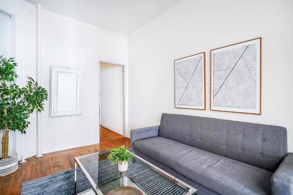 211-3 Prime Union Square Large 1BR Great value Apartment in East Village