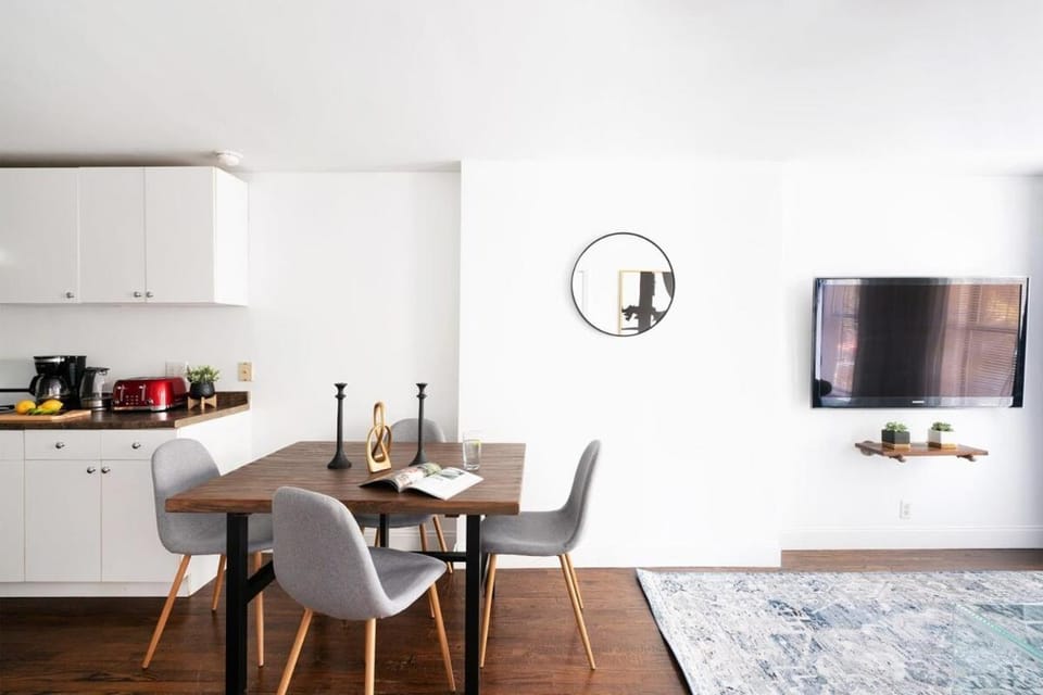 1435-3-3 Bedrooms 2Bath W D Prime Upper east Apartment in Roosevelt Island