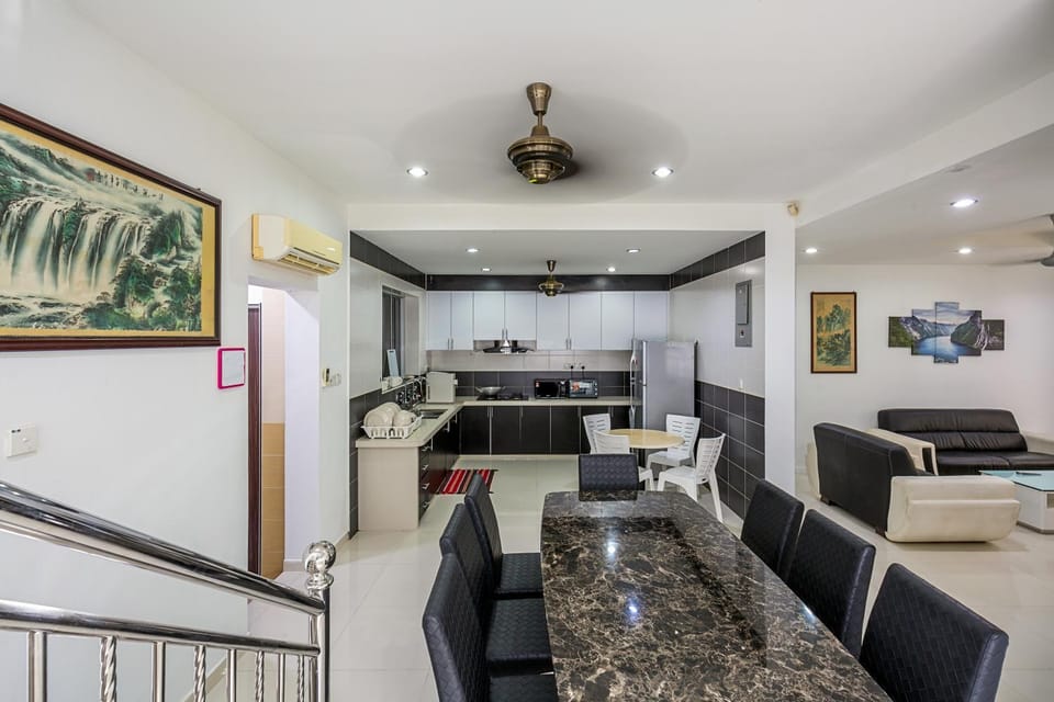 Seaside Private Bungalow, Tg Bungah Villa in Tanjung Bungah