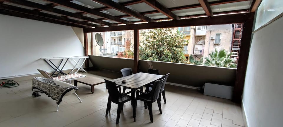 Patio, Balcony/Terrace, Living room, Seating area, Dining area