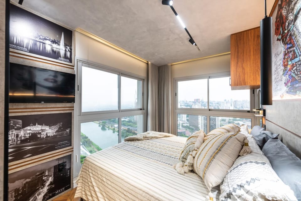 Bed, View (from property/room), Photo of the whole room, Bedroom