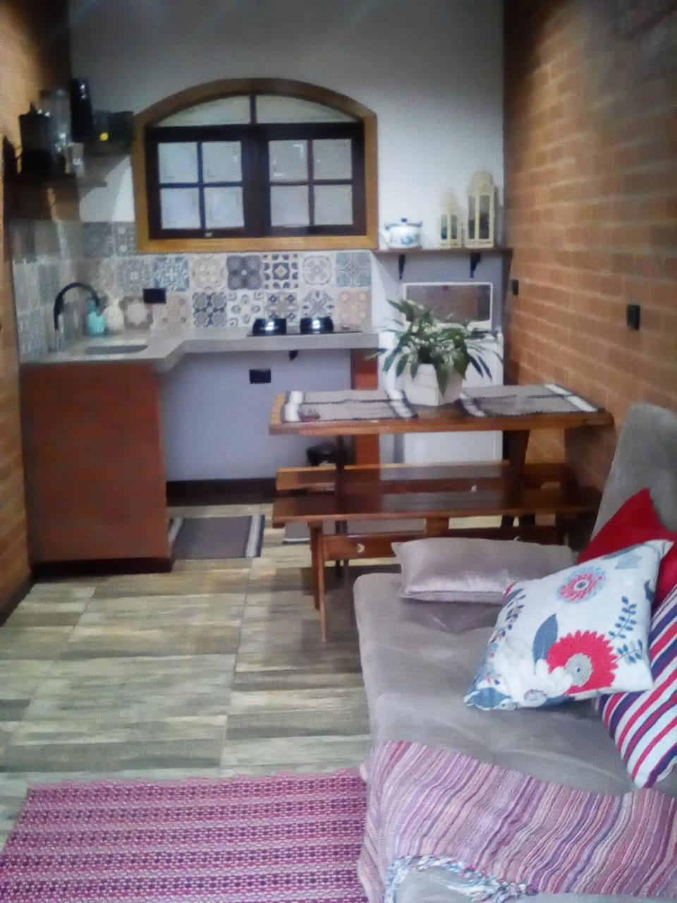 Kitchen or kitchenette, Living room, Seating area, Dining area, minibar, stove