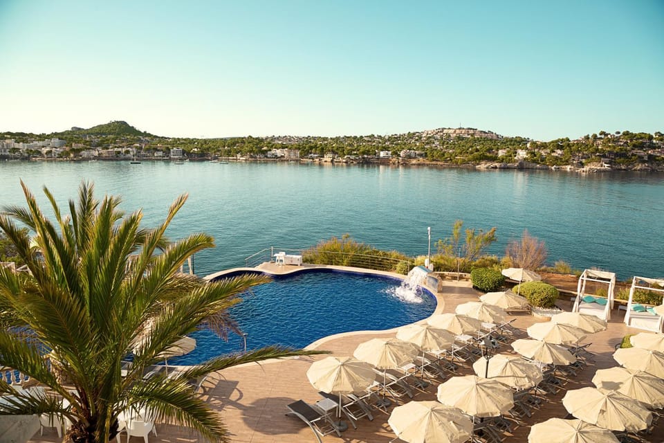 Pool view, Sea view, Swimming pool