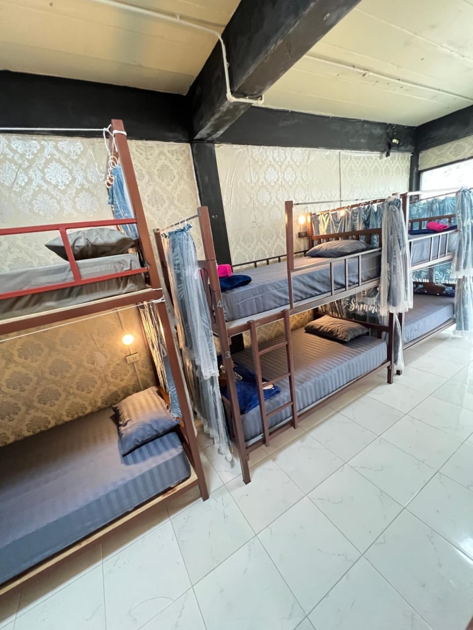 BT @ Haadrin Hostel in Ban Tai