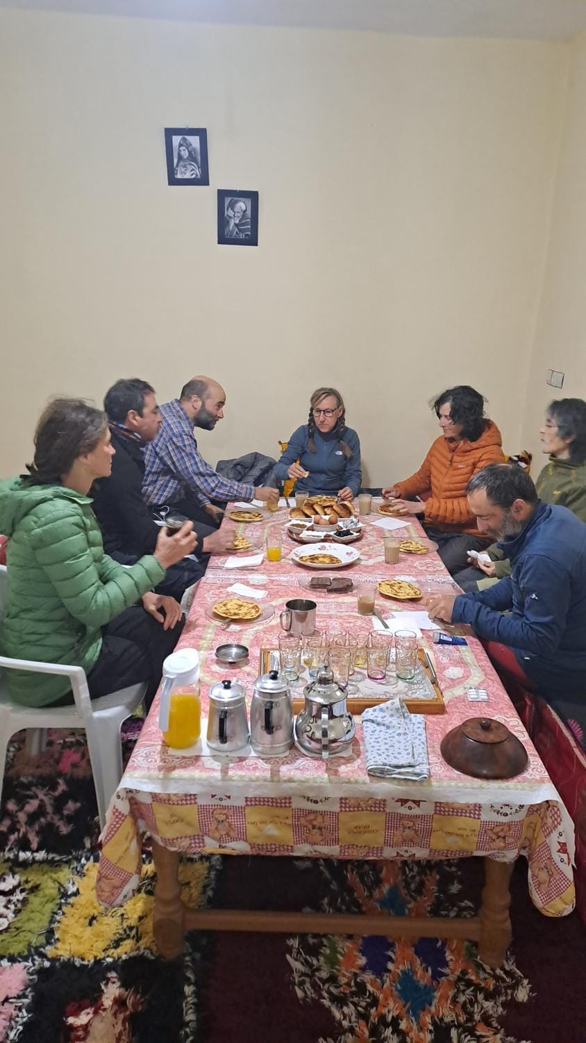 People, Dining area, Food, group of guests