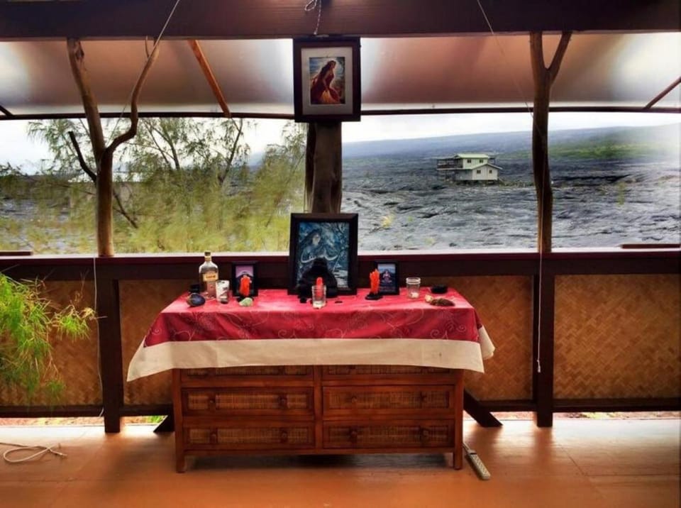 THE MAGICAL LAVA TEMPLE with EPIC Volcano Views! Apartment in Big Island