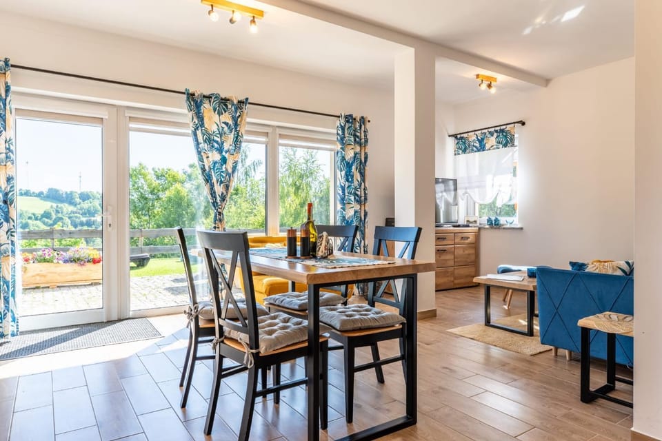 Patio, Living room, Seating area, Dining area