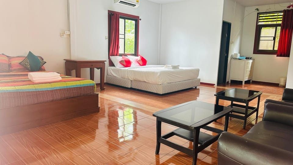 Palmthien Pool Villa Aonang Bed and Breakfast in Krabi Changwat
