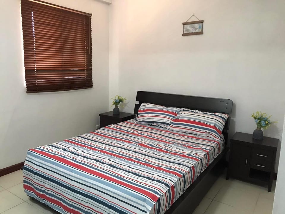 Bedroom, air conditioner