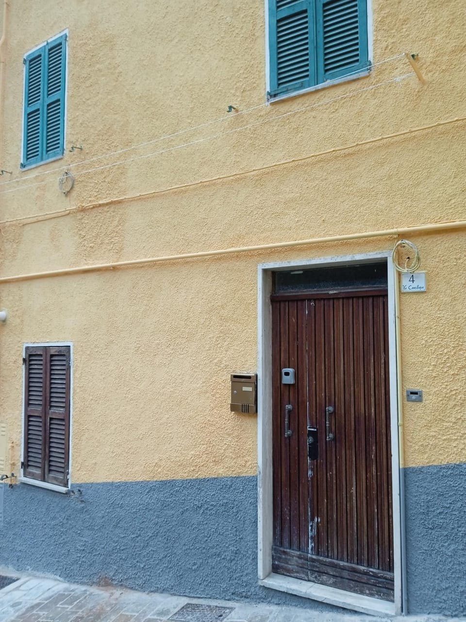 Property building, Facade/entrance