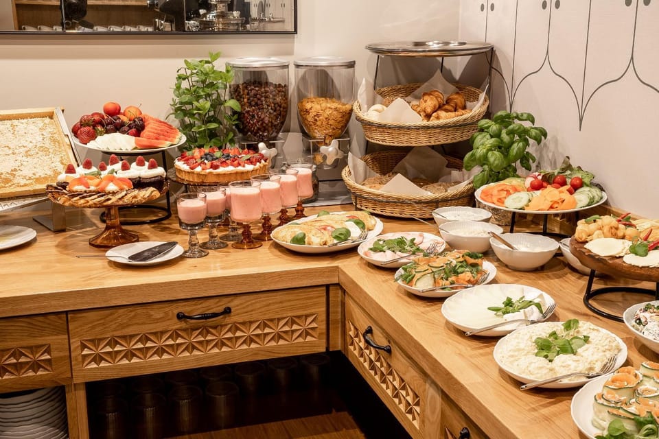 Food and drinks, Food, Buffet breakfast