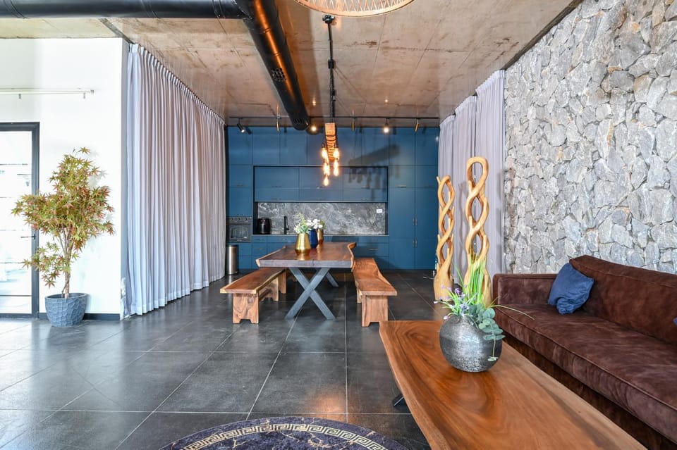 Kitchen or kitchenette, Living room, Dining area