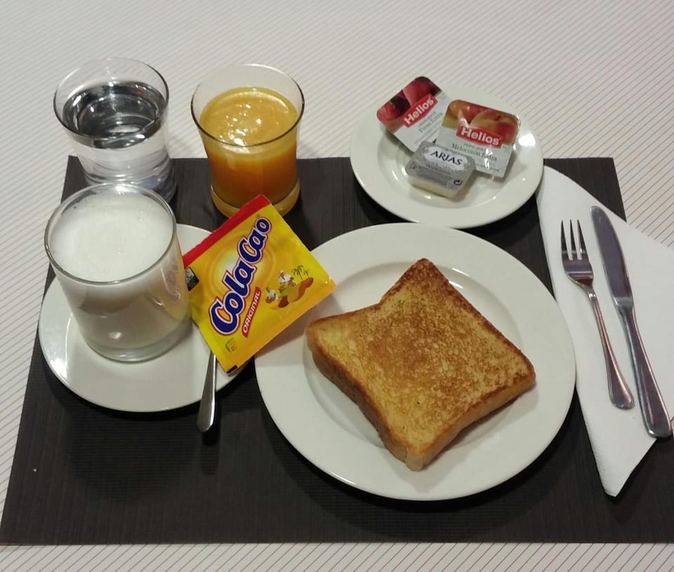 Breakfast, Continental breakfast