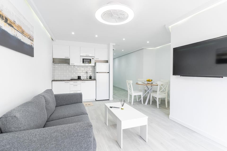 TV and multimedia, Living room, Dining area