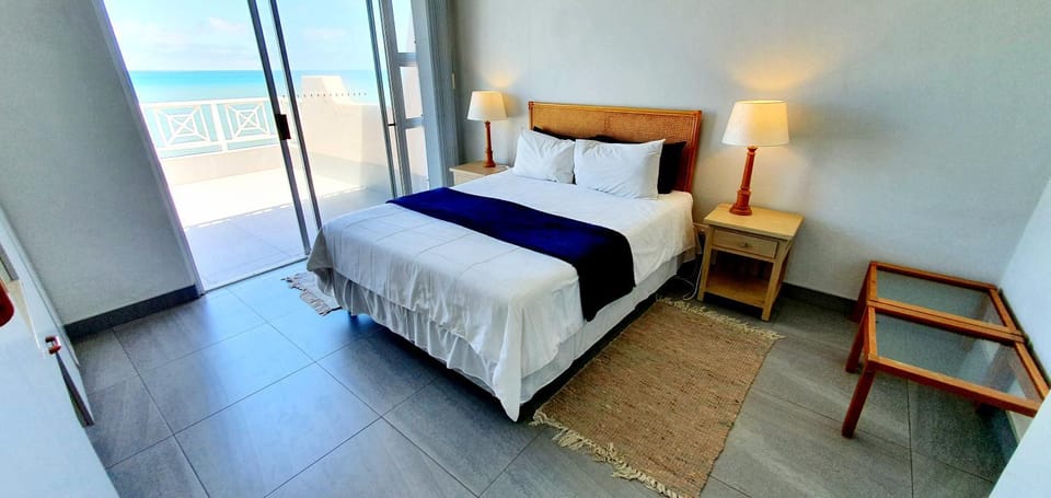 Bed, Photo of the whole room, Bedroom, Sea view