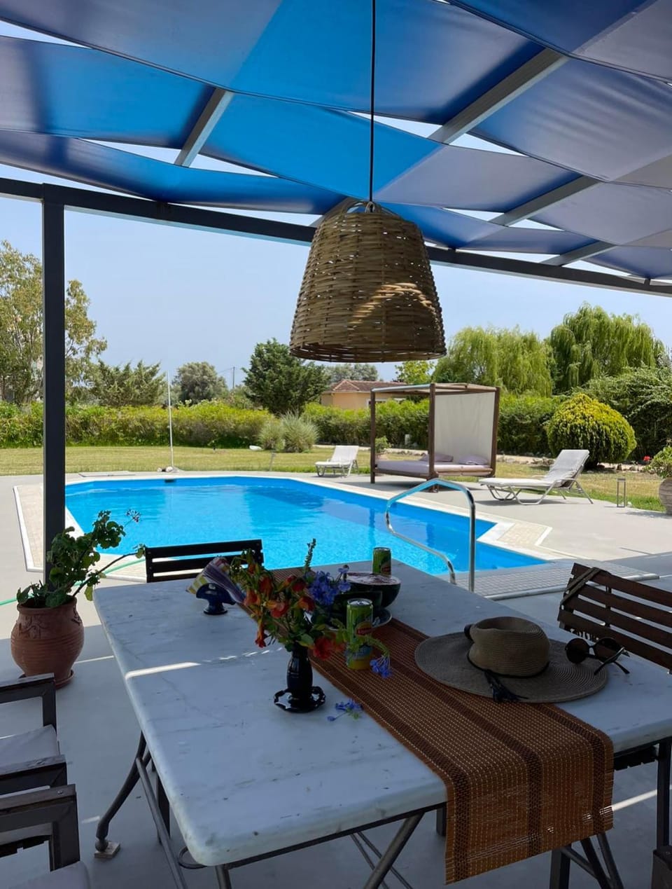 Garden, Dining area, Garden view, Pool view, Swimming pool, sunbed