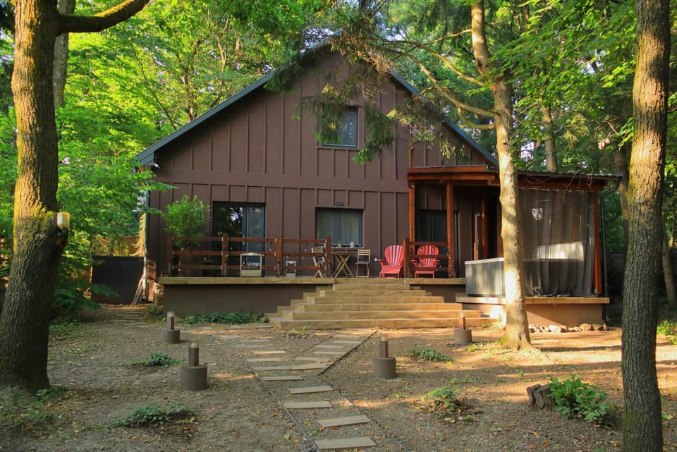 Property building, Hot Tub, Sauna, Balcony/Terrace