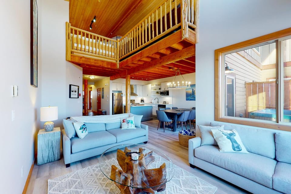 Snowy Creek 10 Apartment in British Columbia