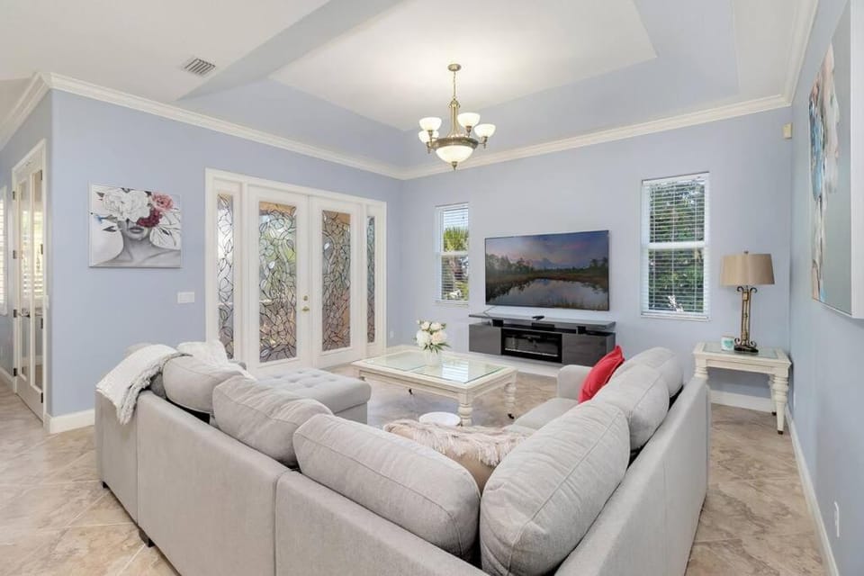 Pelican Nest Private Beach & Bay access & Pool Villa in Manasota Key