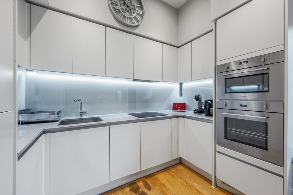 Coffee/tea facilities, minibar, pet friendly, stove, toaster