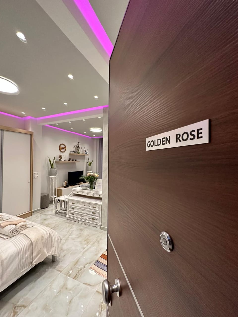 Property logo or sign, Photo of the whole room