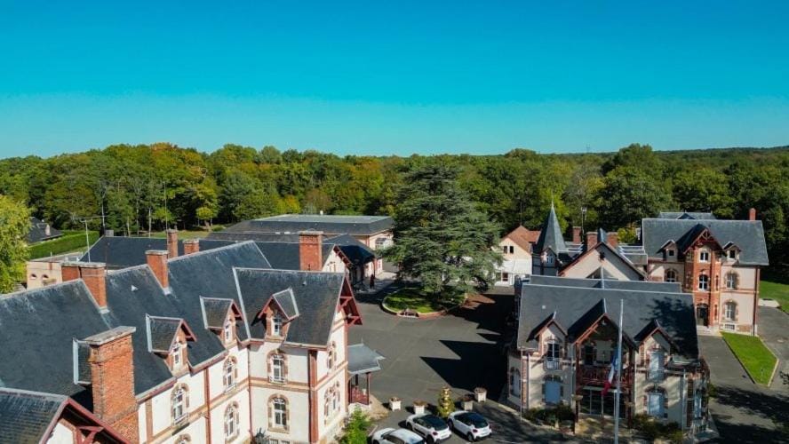 Property building, Day, Natural landscape, Bird's eye view, Parking