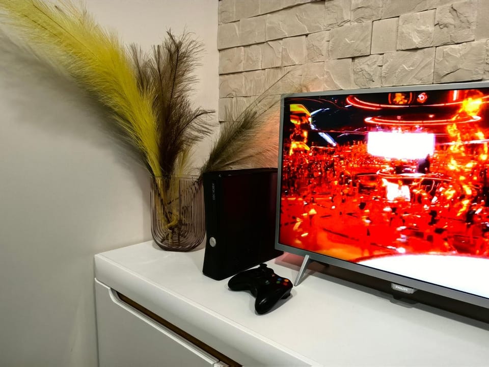 Communal lounge/ TV room, TV and multimedia, Evening entertainment, Entertainment, children, young children, older children