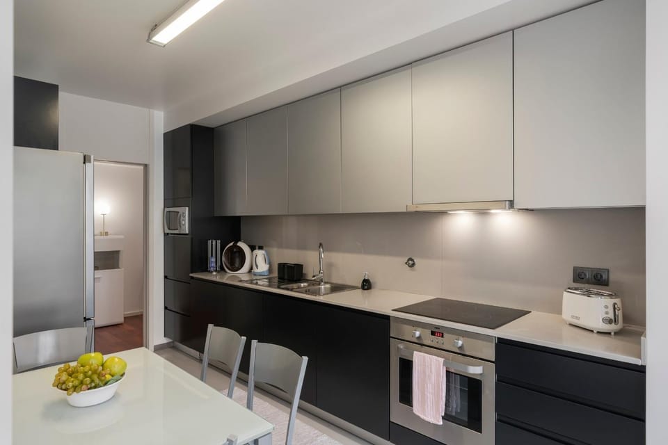 Kitchen or kitchenette, Dining area, dishwasher