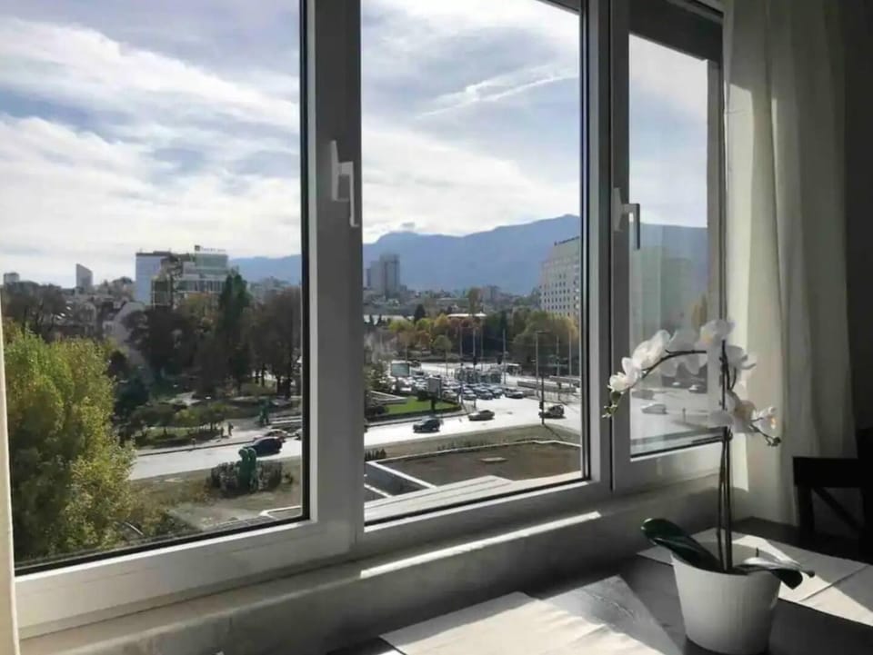 Property building, City view