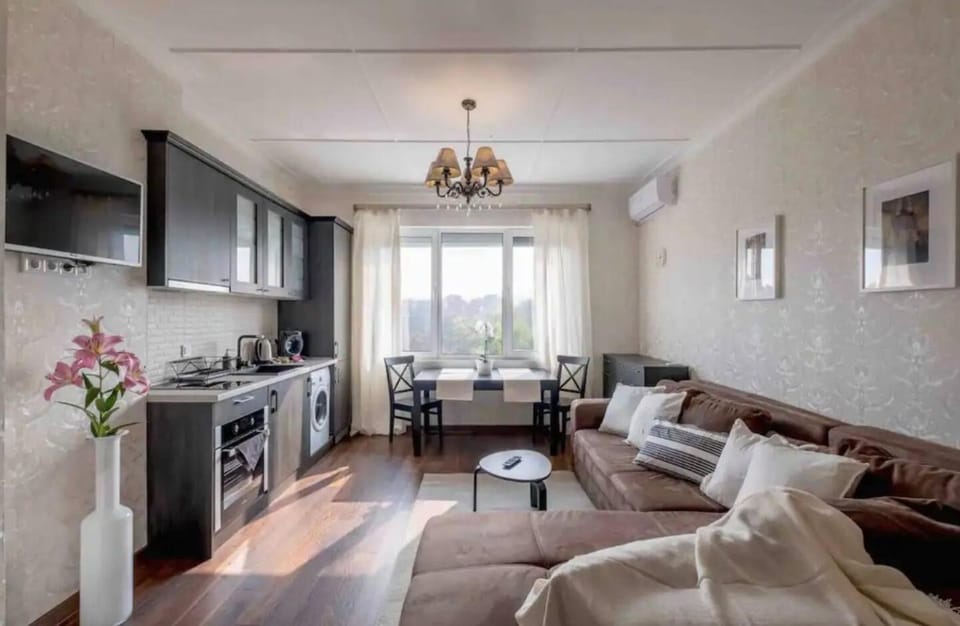 TV and multimedia, Kitchen or kitchenette, Photo of the whole room, City view