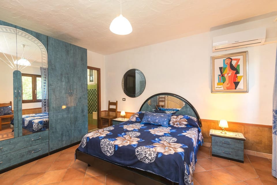 Property building, Living room, Bedroom