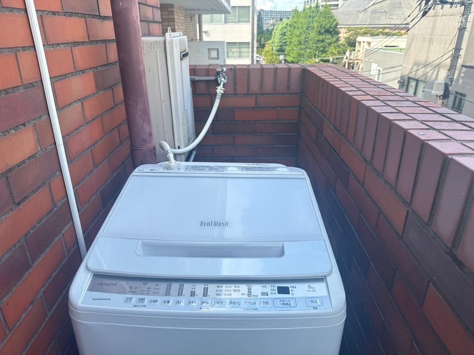 新宿市中心JR线新大久保三分钟紧邻韩国街免费Wi-Fi Apartment in Shinjuku