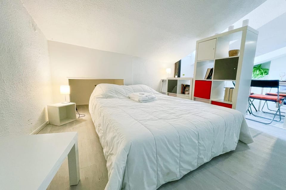 #EH Le Rousseau Apartment in Grenoble