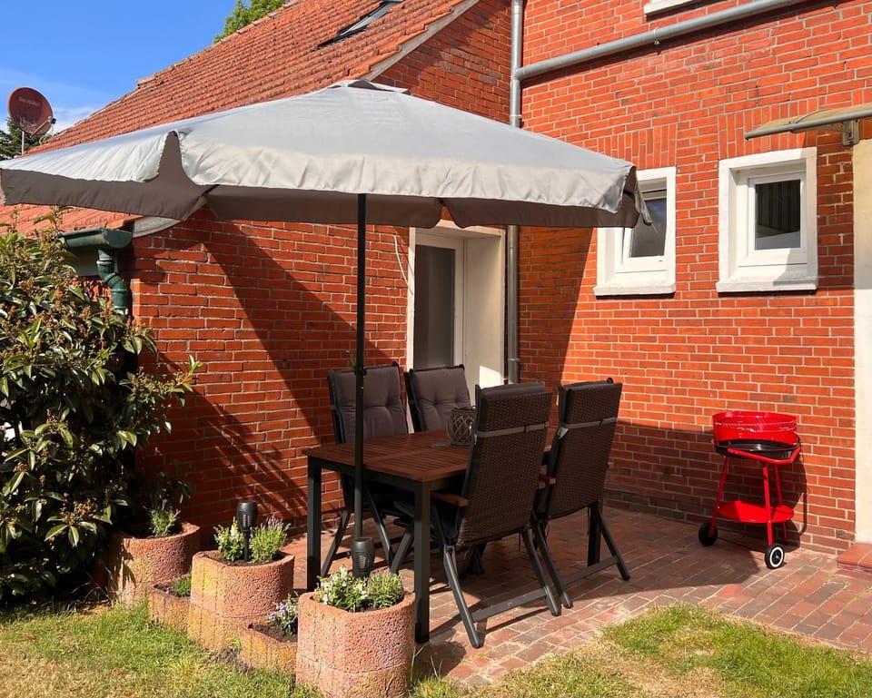 Garden, Dining area