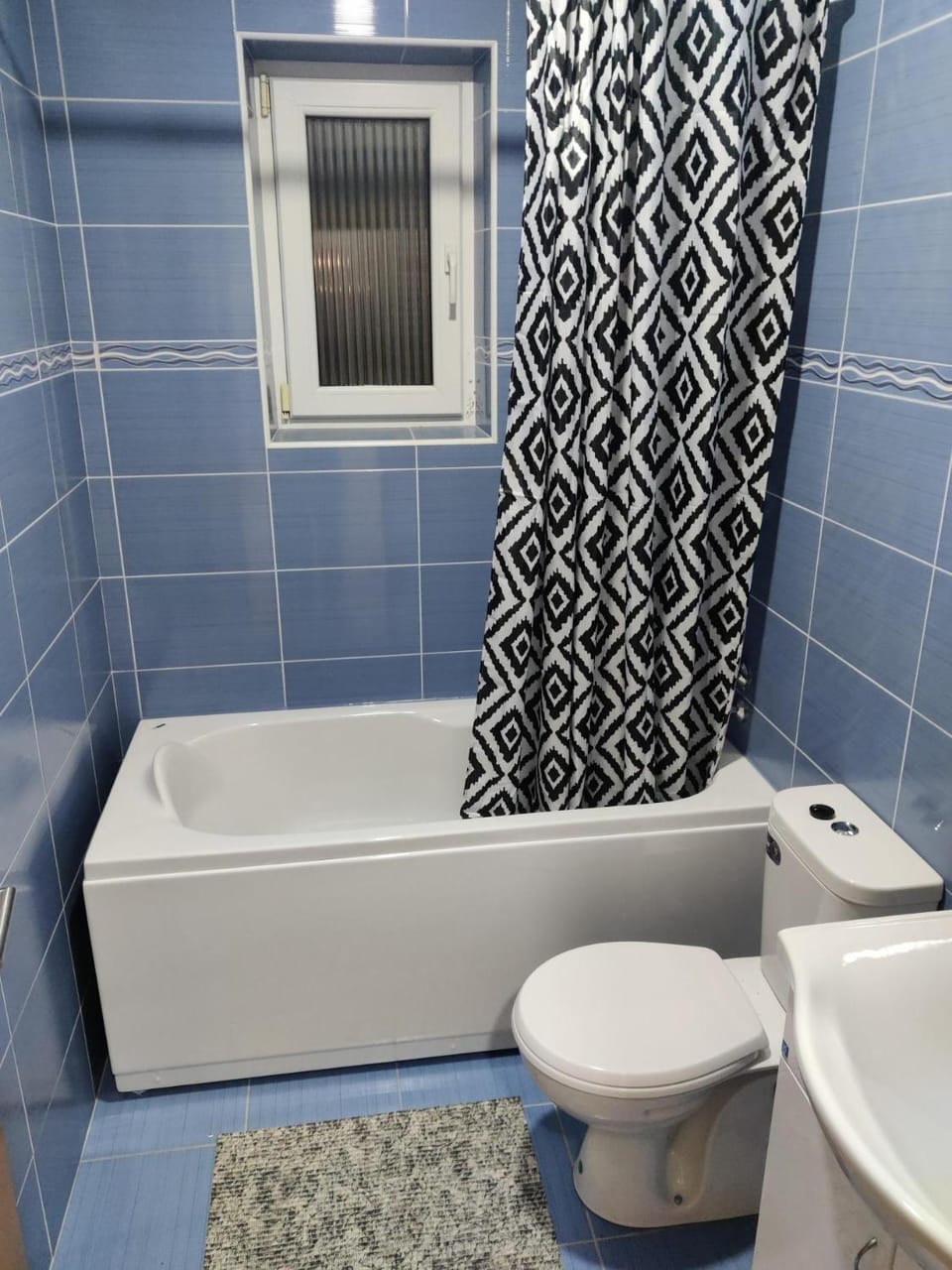 Shower, Toilet, Bathroom, Bath