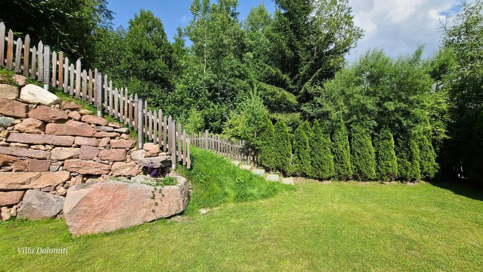 Property building, Garden, Garden view