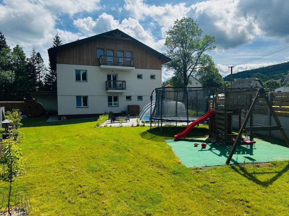Property building, Swimming pool