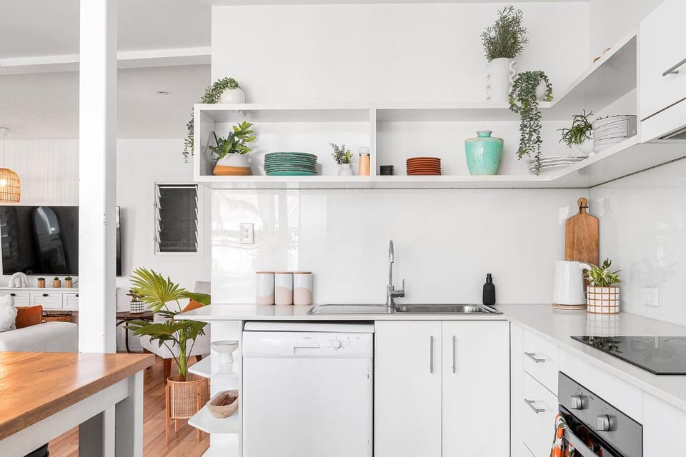 Kitchen or kitchenette, Decorative detail, dishwasher, minibar, pet friendly, stove