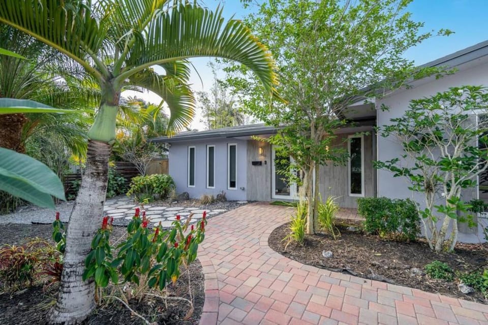 Property building, Garden