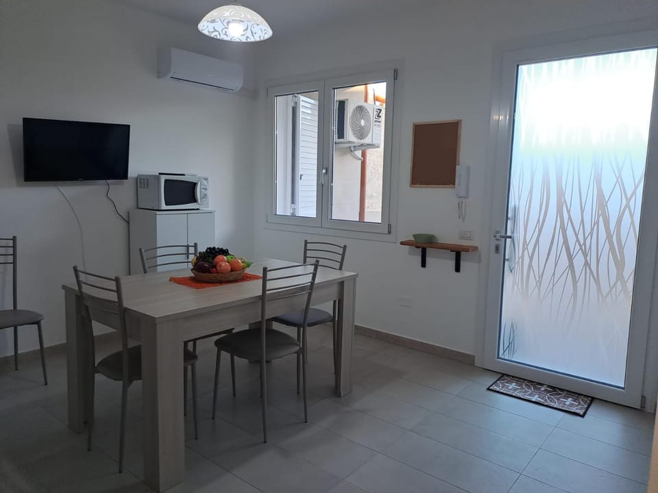 TV and multimedia, Dining area