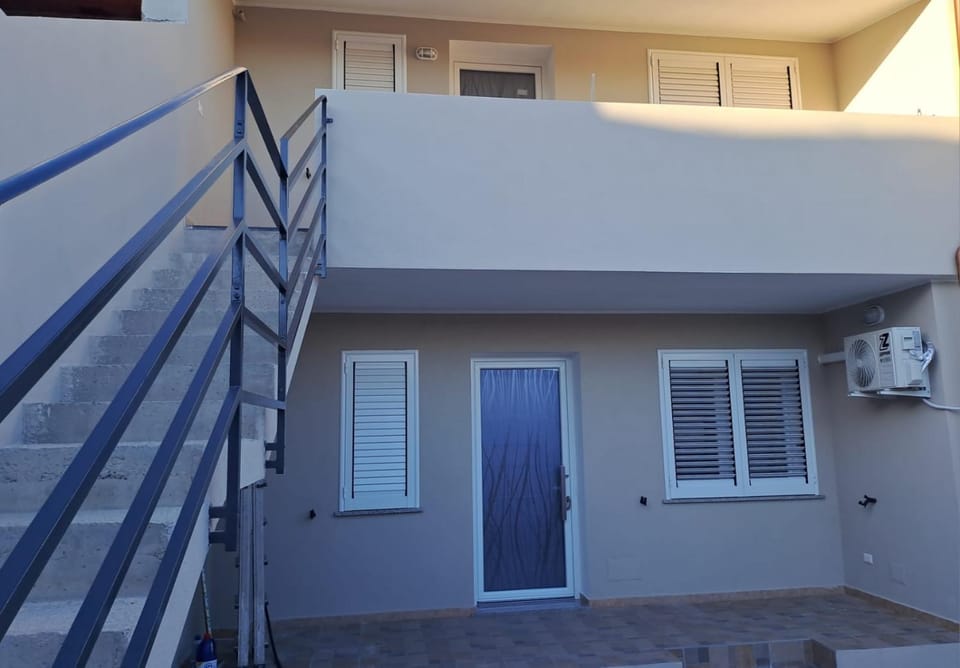 Property building, View (from property/room), Balcony/Terrace